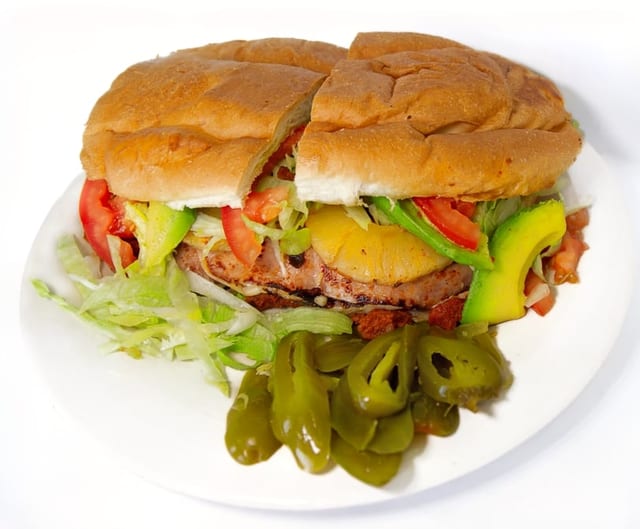 Torta Hawainana Con Pastor (Pork).